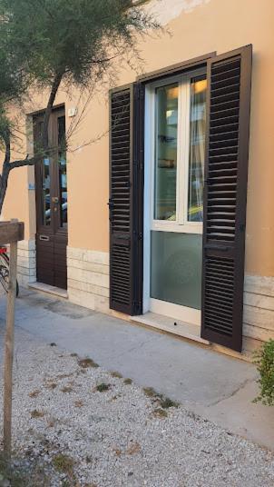 Casa Vacanza Fronte Mare Fano Sassonia 2 Eksteriør bilde